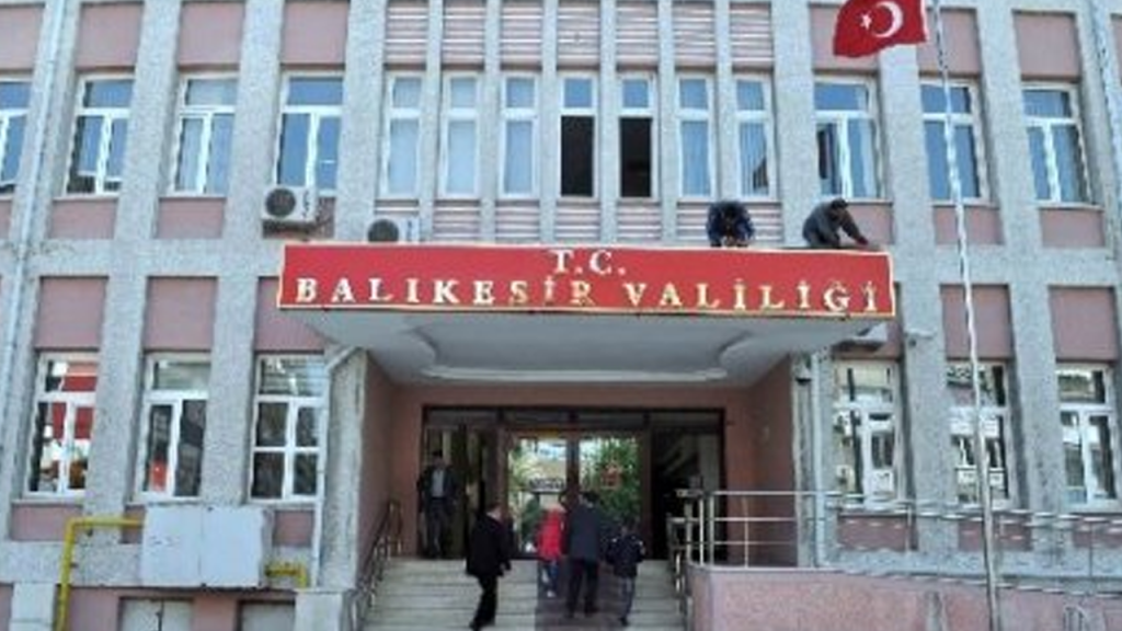 Yaz Okulları Neden Tatil Edildi? Kamu Görevlilerine 1 Gün İzin!